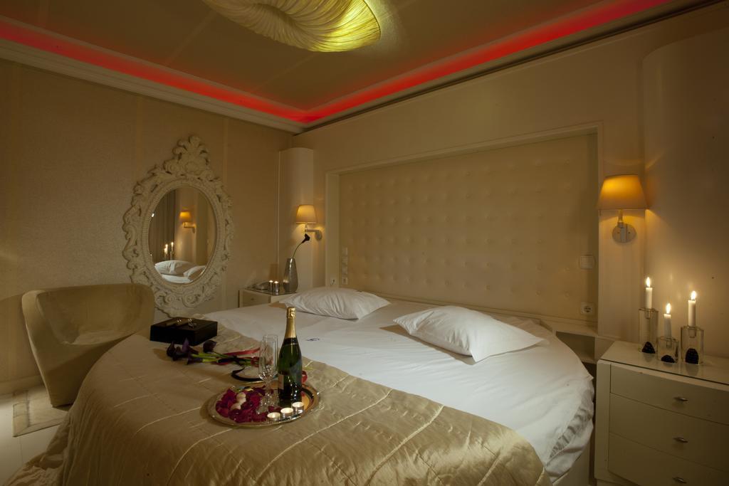 The Crystal Blue Hotel Athènes Extérieur photo